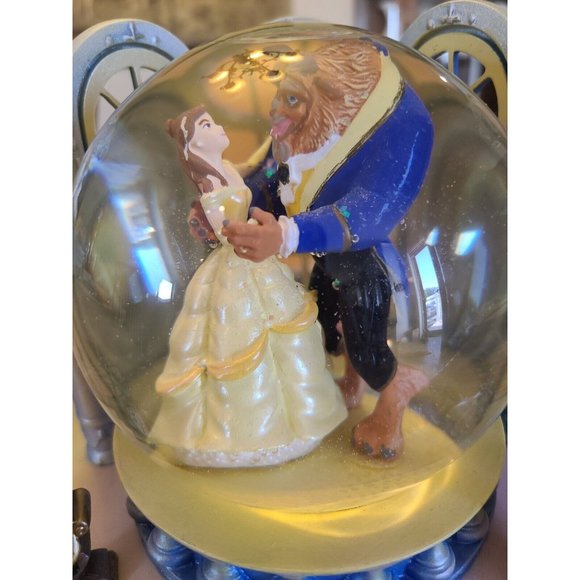 2013 Hallmark Disney "Wonders Within" Snow Water Globe Beauty & the Beast - Picture 2 of 9